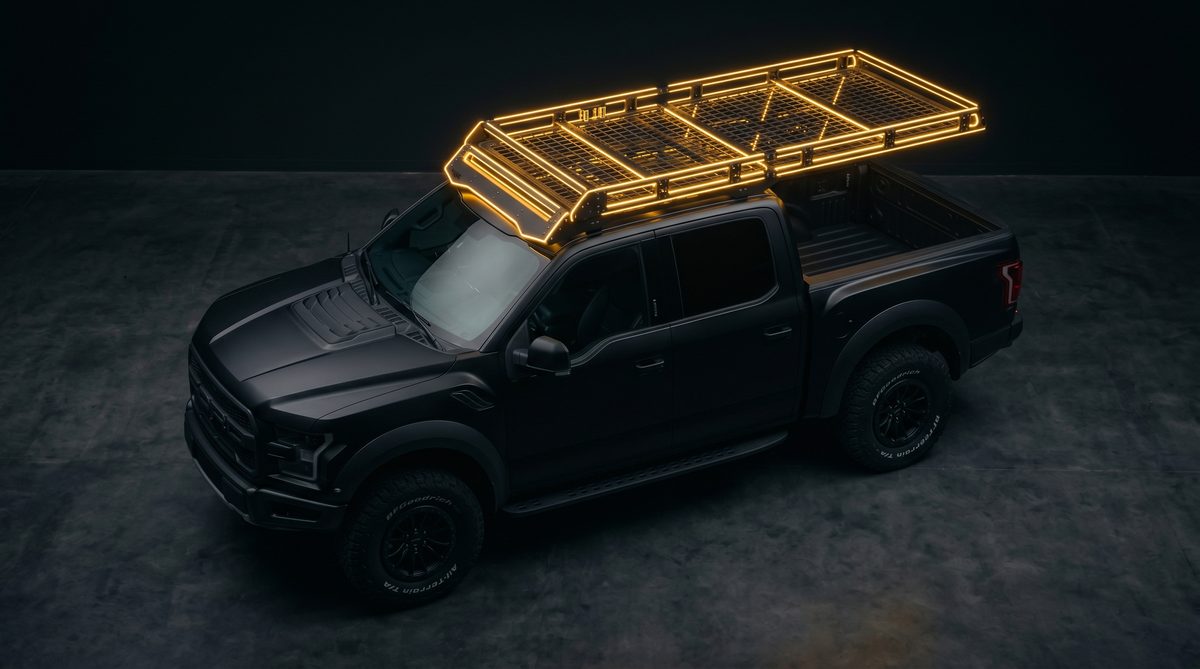 Heavy duty roof rack on pickup truck — Jahrom Sharjah